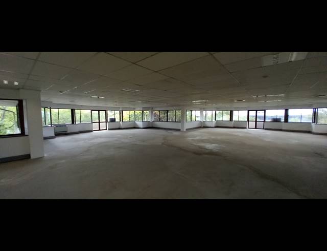 1,485M² OFFICE TO LET IN WOODMEAD